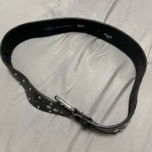 DKNY black leather belt with silver details. small